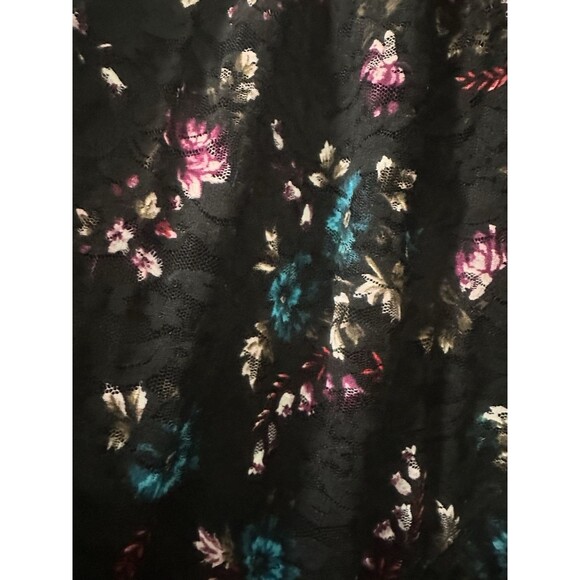 Lane Bryant Mock Wrap Black Floral Lace Skirt Hi Low Midi Size 22/24 - Picture 2 of 4